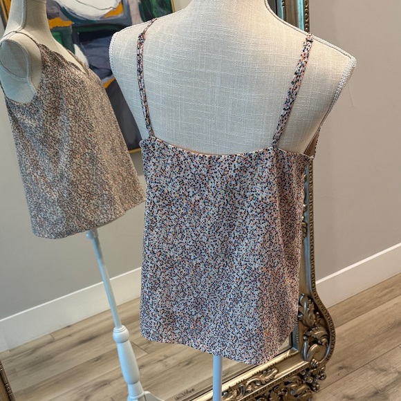 Socialite Multicolor Lace Trim Cami - Picture 3 of 4